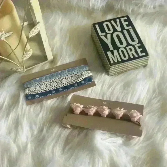⚡️ 3 for $20 ⚡️Floral Choker Bundle - Picture 1 of 4